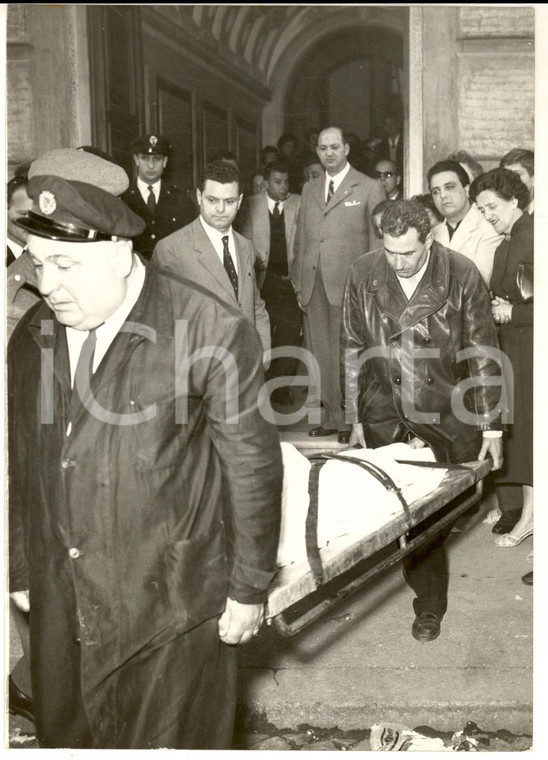 1959 ROMA Via LAVINIO 15 - Polizia al lavoro sul luogo di un delitto - Foto