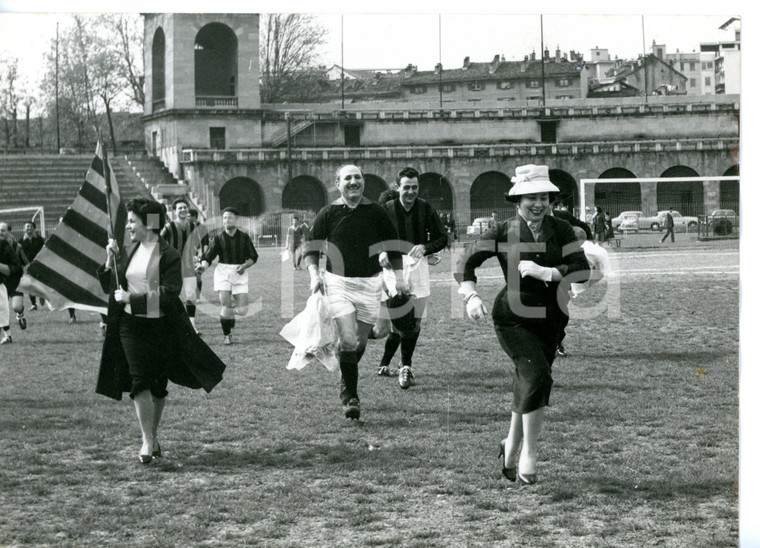 1957 MILANO Partita di calcio dipendenti TEATRO ALLA SCALA - Giulietta SIMIONATO