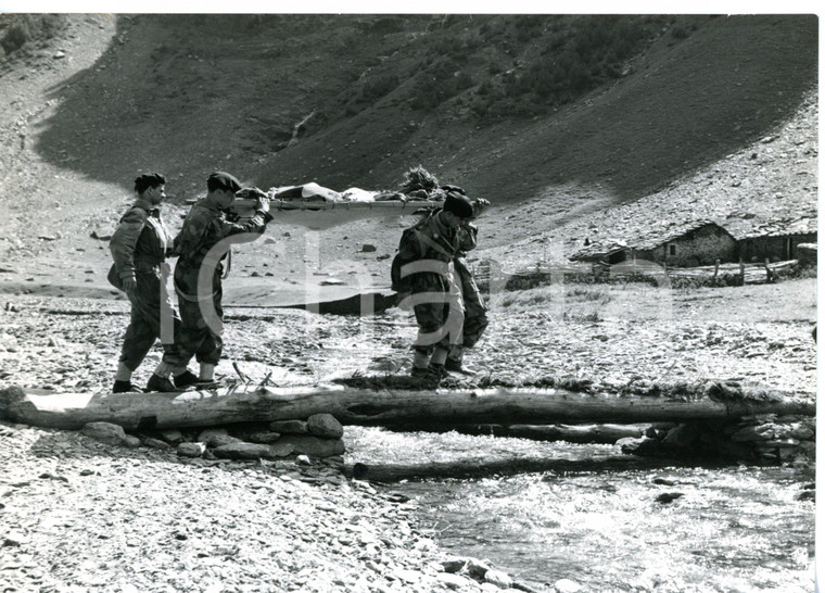 1957 TORINO Schianto velivolo USA in VAL PELLICE - Il recupero delle salme *Foto