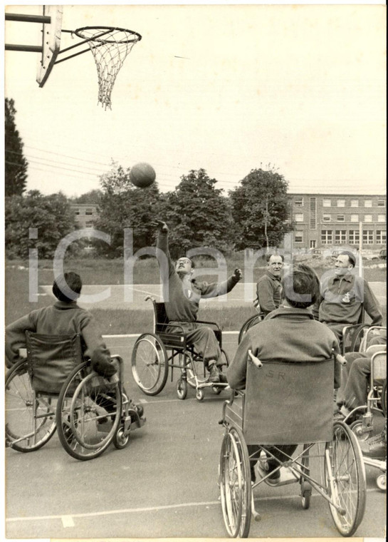 1957 JOINVILLE Competitions pour mutilés - Match de basket - Photo 13x18 cm