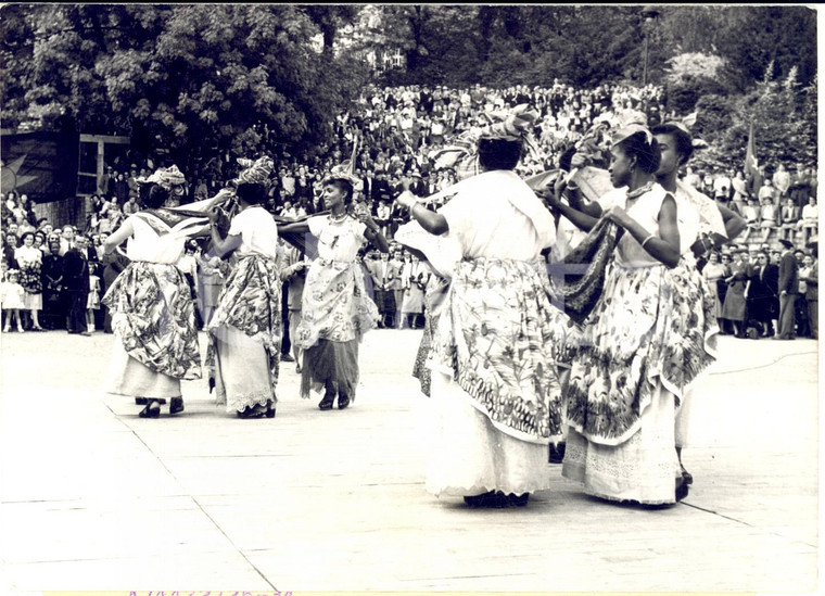 1958 PARIS Arènes de Lutèce - Danses de Martinique pour fête Saint-Yves *Photo