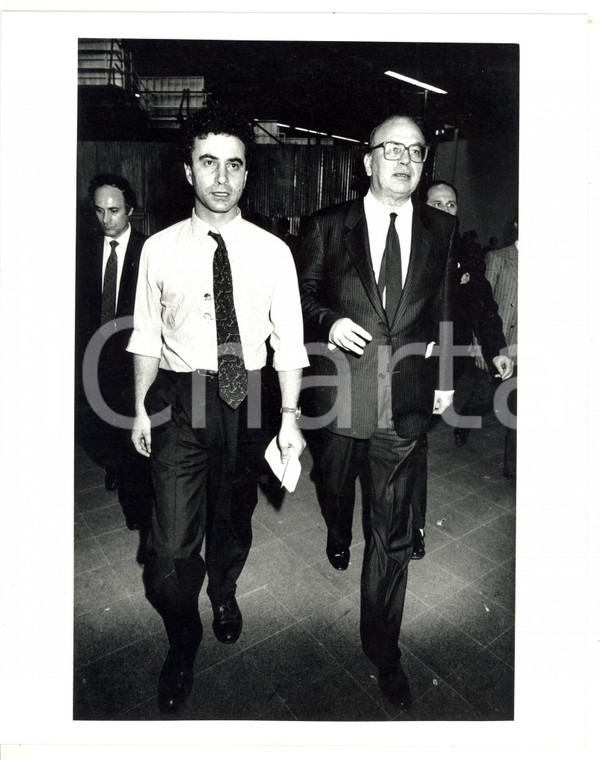 1987 RIMINI 44° Congresso PSI - Arrivo di Bettino CRAXI con Francesco SIMONE 