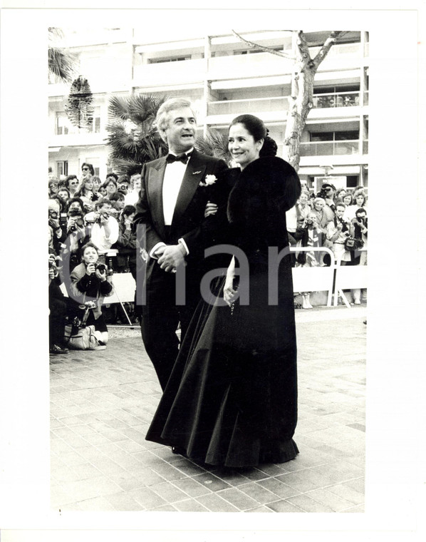 1988 FESTIVAL DI CANNES Jean-Claude BRIALY circondato dai fotografi - Foto 20x25