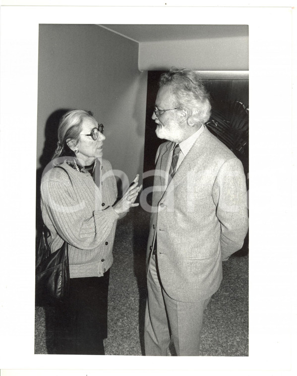 1987 MILANO Mimma MONDADORI a colloquio con Eugenio SCALFARI - Foto 20x25 cm