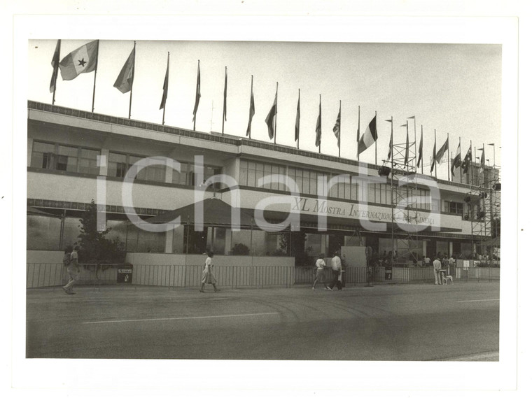 1983 VENEZIA Ingresso del Palazzo del Cinema durante la Mostra - Foto 24x18 cm