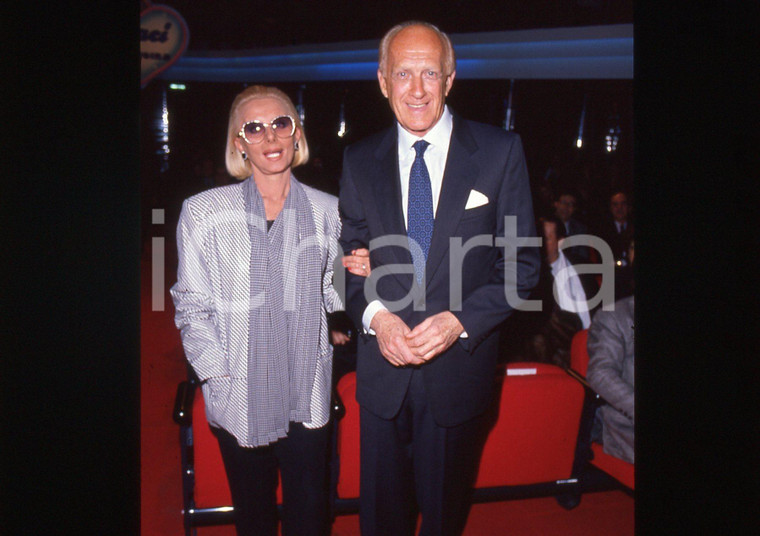 35mm vintage slide* 1990ca COSTUME - Sandra MONDAINI e Raimondo VIANELLO (15)