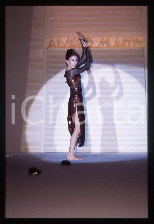 35mm vintage slide* 1999 MILANO Luciana SAVIGNANO danza per Alviero MARTINI