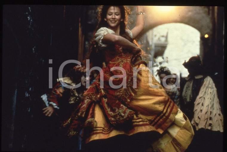 35mm vintage slide* 1997 MARQUISE Sophie MARCEAU in una scena del film