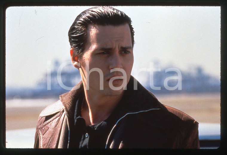 35mm vintage slide* 1997 DONNIE BRASCO Johnny DEPP in una scena del film (2)