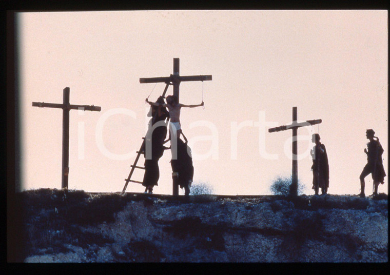 35mm vintage slide*1987 UN BAMBINO DI NOME GESU' di Franco ROSSI - Crocifissione