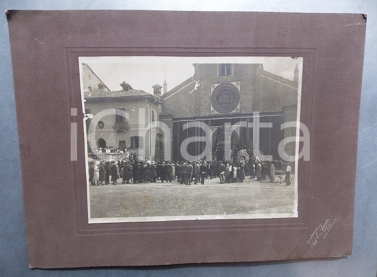 1935 ca LODI Funerali Mario CATTANEO - Arrivo in chiesa - Foto E. FACCIA 36x26