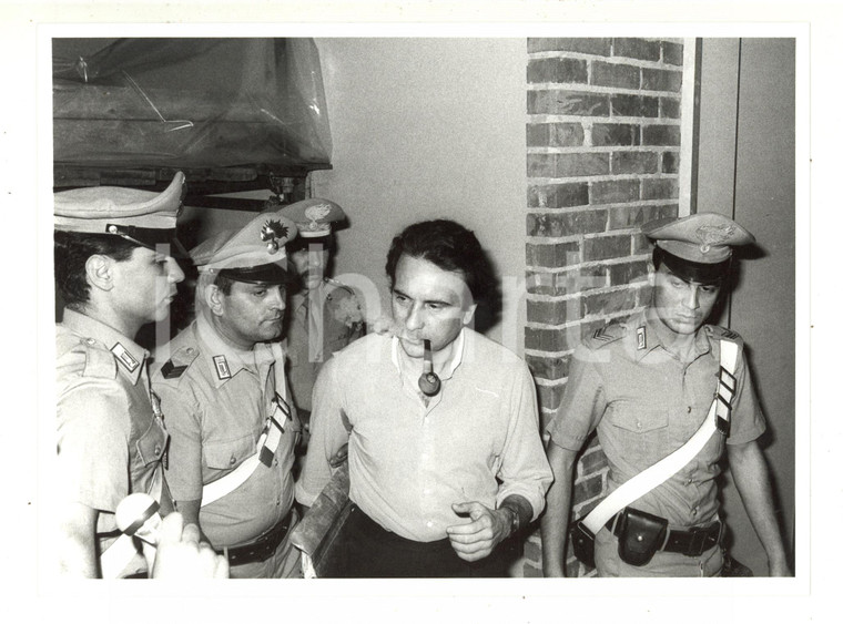 1986 Tribunale di MILANO - Francesco PAZIENZA scortato dai carabinieri (2) *Foto