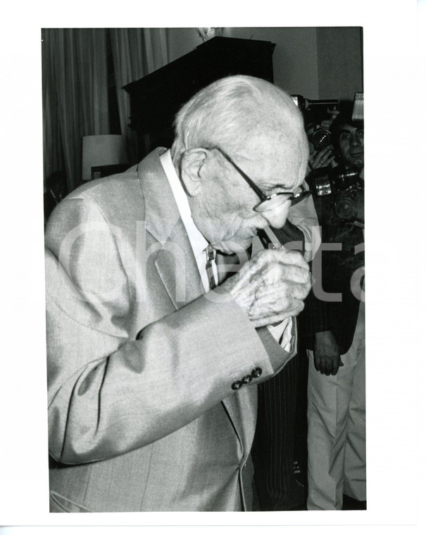 1987 CANNES Festival del Cinema - Charles VANEL fuma la pipa *Foto 20x25 cm