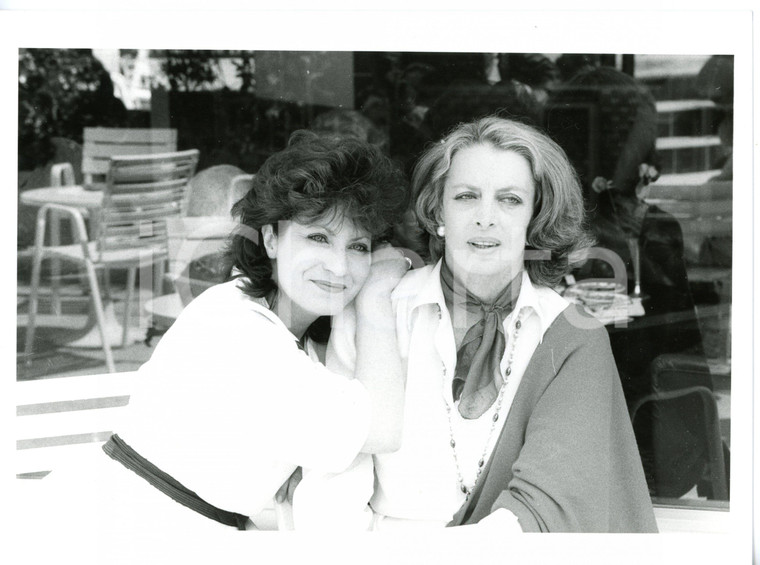 1985 ca FESTIVAL DI CANNES Andréa FERREOL con CAPUCINE *Foto 24x18 cm