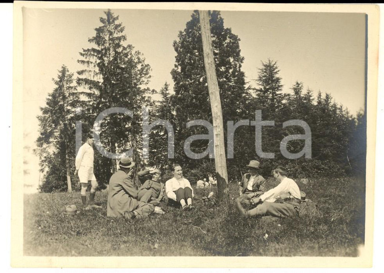 1927 ALPE TURATI Escursionisti al parco - Fotografia VINTAGE 12x9 cm
