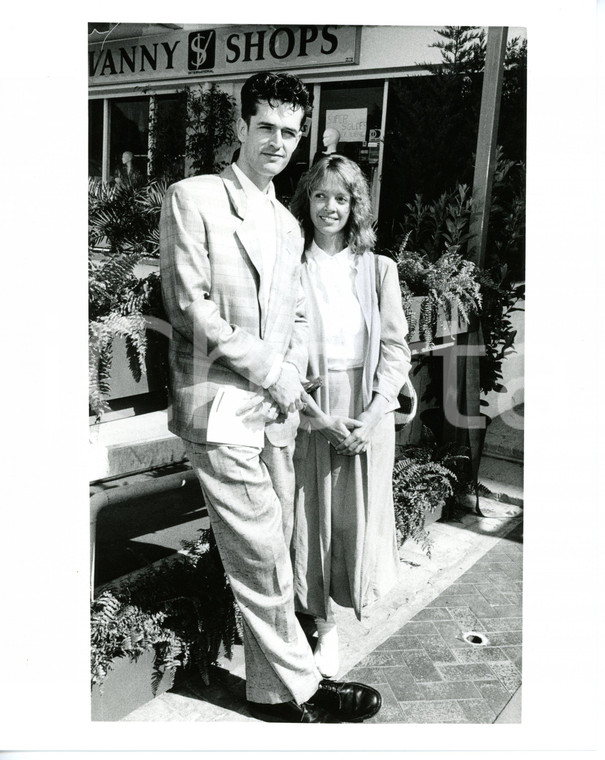 1985 ca FESTIVAL DEL CINEMA DI CANNES Rupert EVERETT con Sabrina GUINNESS *Foto