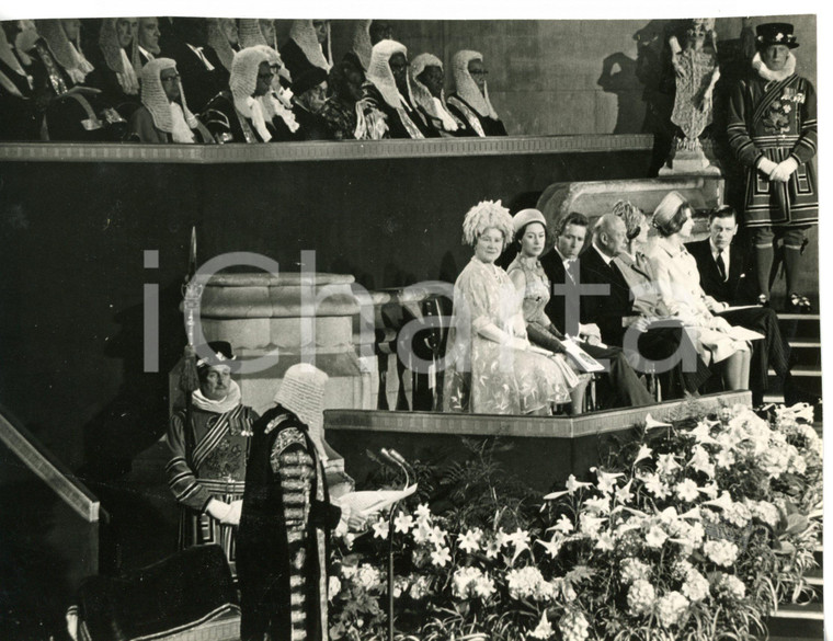 1965 LONDON 700th Anniversary of Parliament - Queen MOTHER and Princess MARGARET