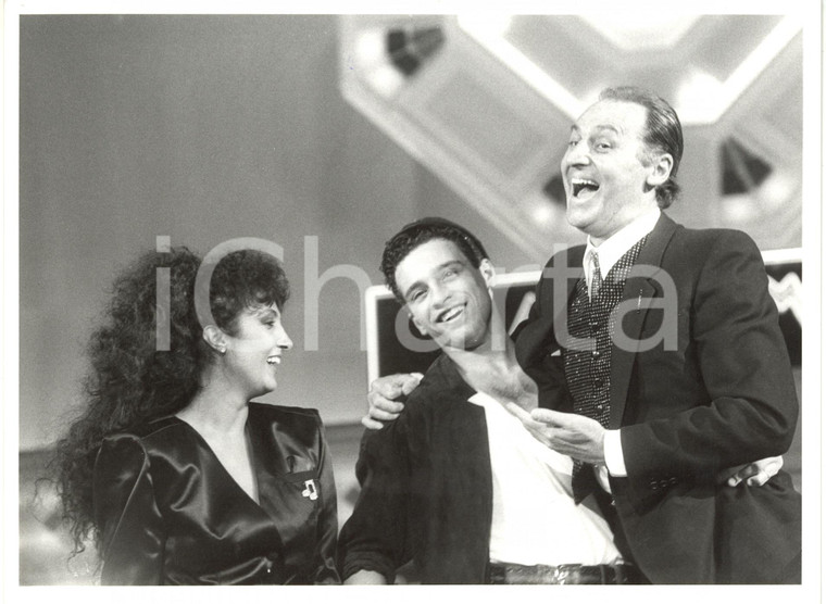 1986 FESTIVAL DI SANREMO - Marcella BELLA Eros RAMAZZOTTI Renzo ARBORE sul palco