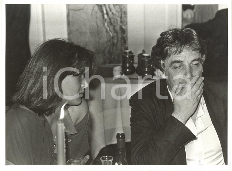 1985 ca CINEMA - Regista Andrzej ZULAWSKI a cena con la compagna Sophie MARCEAU