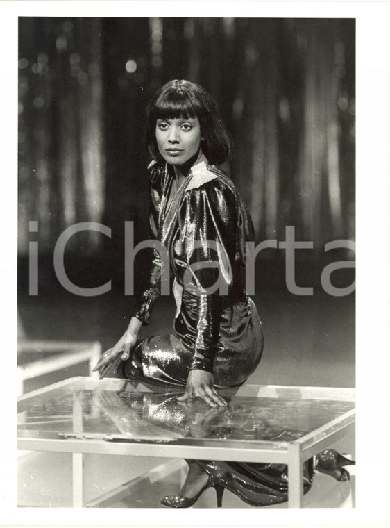 1985 RAI DUE "Il Tastomatto" - Amii STEWART si esibisce sul palco (4) *Foto 
