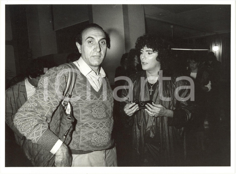 1985 ca ITALIA COSTUME - Renato ZERO con Pippo BAUDO *Foto 24x18 cm