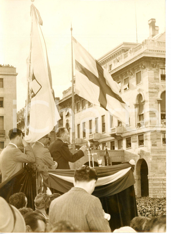 1950 ca GENOVA Alcide DE GASPERI parla alla folla - Fotografia 13x18 cm