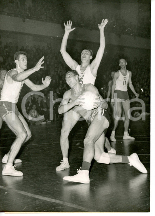 1960 PARIS BASKET Francia-Polonia 67-64 - Una fase della partita *Foto 13x18 cm