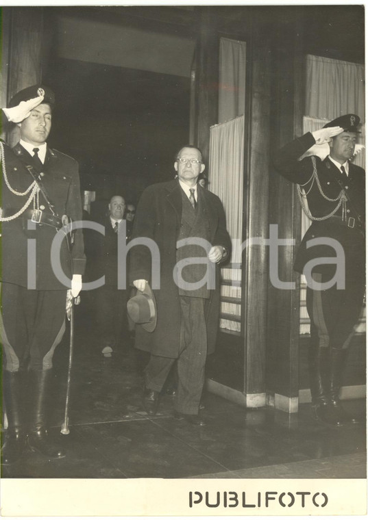 1953 ROMA - DEMOCRAZIA CRISTIANA Alcide DE GASPERI in partenza per Parigi *Foto