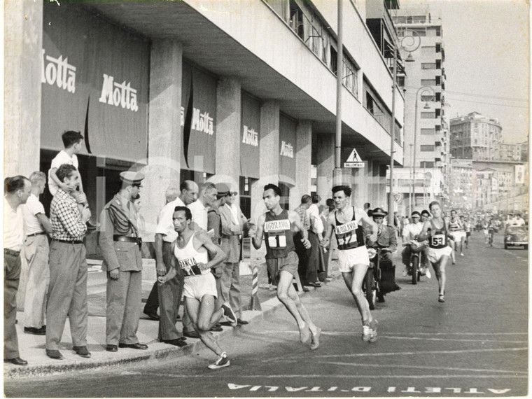 1955 ca GENOVA ATLETICA - Partecipanti alla COPPA D'ORO MAIRANO durante la gara