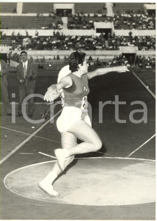 1957 ROMA STADIO OLIMPICO Lancio disco - Elivia RICCI a meeting preolimpionico