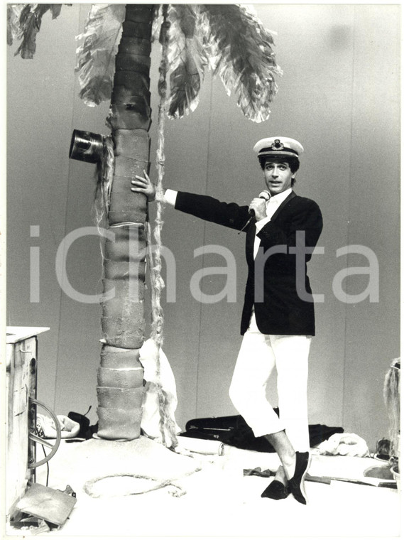 1990 ca. TEATRO - Gianfranco JANNUZZO in "C'è un uomo in mezzo al mare" (7)