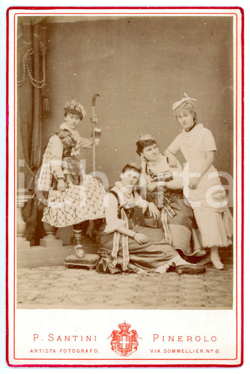 1880 ca PINEROLO Ritratto di quattro sorelle in abito campestre - Foto SANTINI