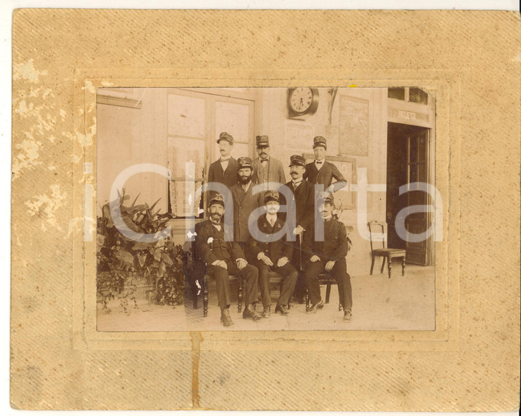 1910 ca IMPERIA PORTO MAURIZIO Ferrovieri in stazione - Foto DANNEGGIATA 26x20