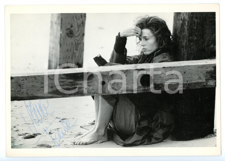 1977 CINEMA Attrice Jane FONDA - Fotocartolina con AUTOGRAFO 15x10 cm