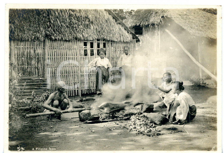1920 ca FILIPPINE COSTUME Festa tradizionale con maiale allo spiedo *Foto 17x12