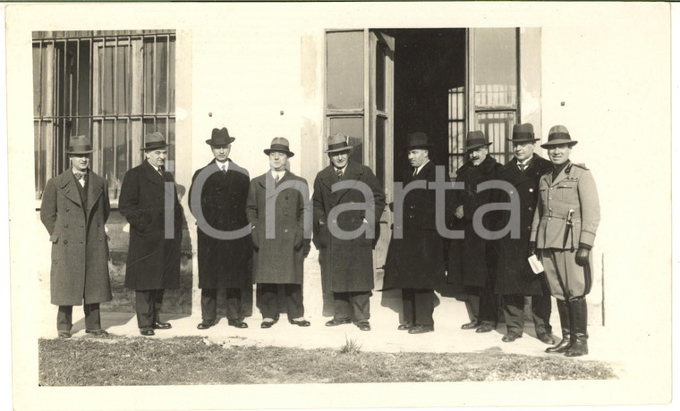 1940 ca AREA LOMBARDA Autorità in visita a un edificio - Foto ARTISTICA 18x13 cm