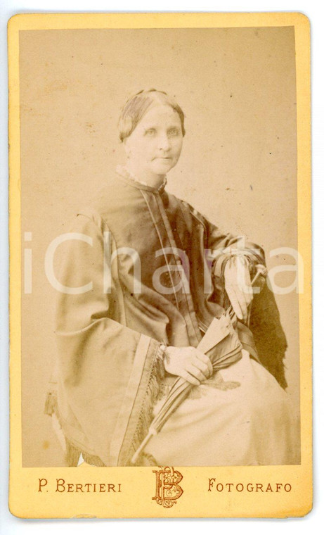 1875 ca TORINO Ritratto di donna in abito da passeggio *Foto BERTIERI - CDV