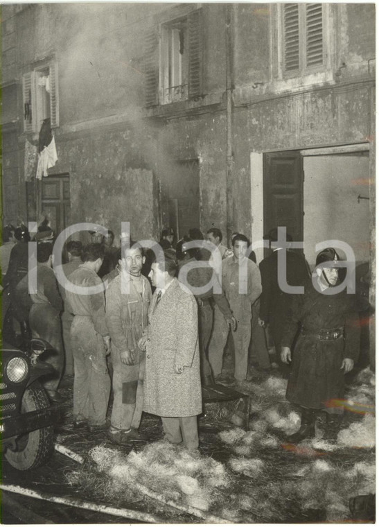 1954 ROMA Via delle Mantellate - Incendio di uno stabile - Foto 13x18
