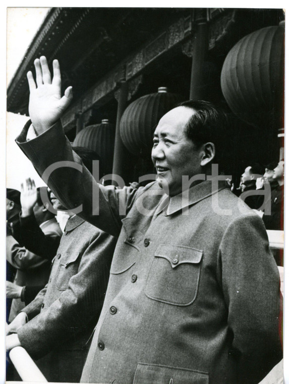 1962 PECHINO Presidente Mao TSE TUNG saluta sostenitori PCC *Fotografia 13x18 cm
