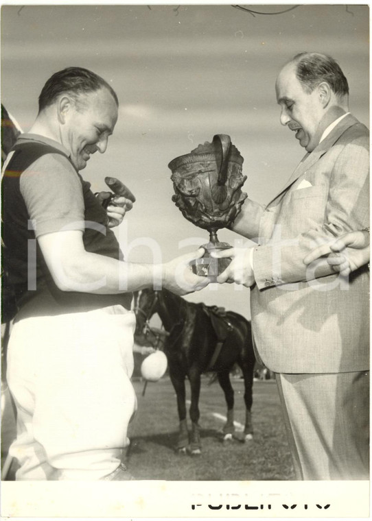 1953 ROMA Torneo di POLO - Sindaco Salvatore REBECCHINI premia squadra indiana