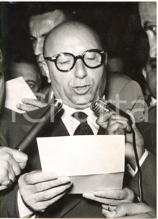 1955 ROMA QUIRINALE - Mario SCELBA intervistato dopo le dimissioni del Governo