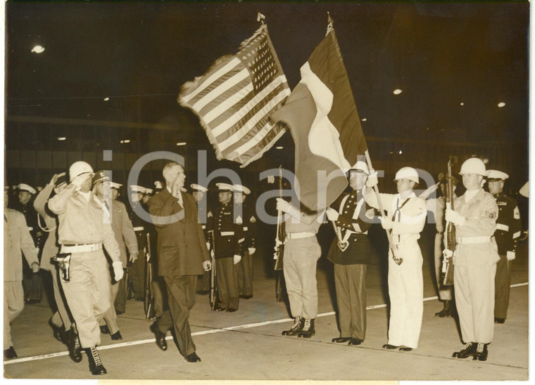1960 NEW ORLEANS - Charles DE GAULLE saluta truppe francesi e americane *Foto