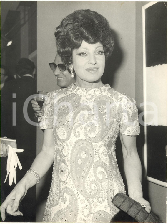 1970 ca ITALIA CINEMA - Silvana PAMPANINI a una serata - Ritratto dell'attrice 