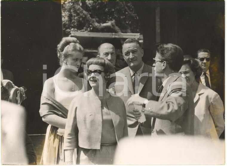 1965 ca CINEMA Bette DAVIS sul set di un film - Fotografia VINTAGE 18x13 cm