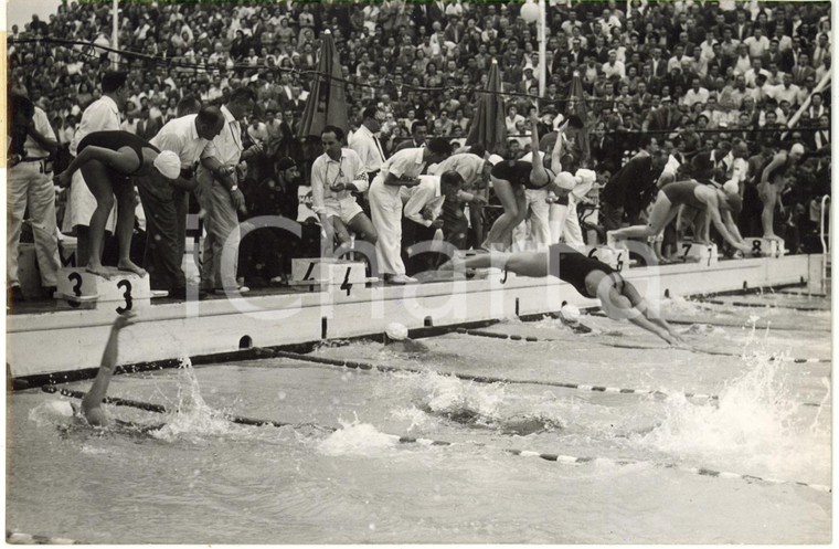 1954 TORINO Europei NUOTO - Cambio staffetta 4x100m stile libero femminile *Foto