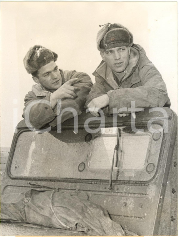 1954 GERMANY - Soldiers of USA Army on patrol on the border with the USSR *Photo