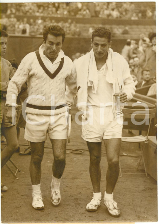 1956 ROLAND GARROS Coppa Davis - Giuseppe MERLO e Pierre DARMON dopo il match