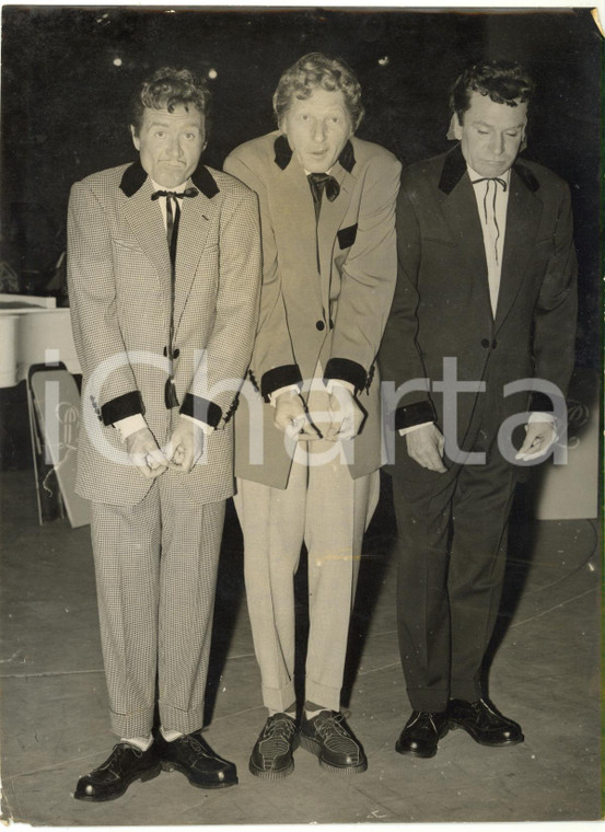 1955 LONDON Palladium - John MILLS Danny KAYE Laurence OLIVIER as "Teddy-boys" 