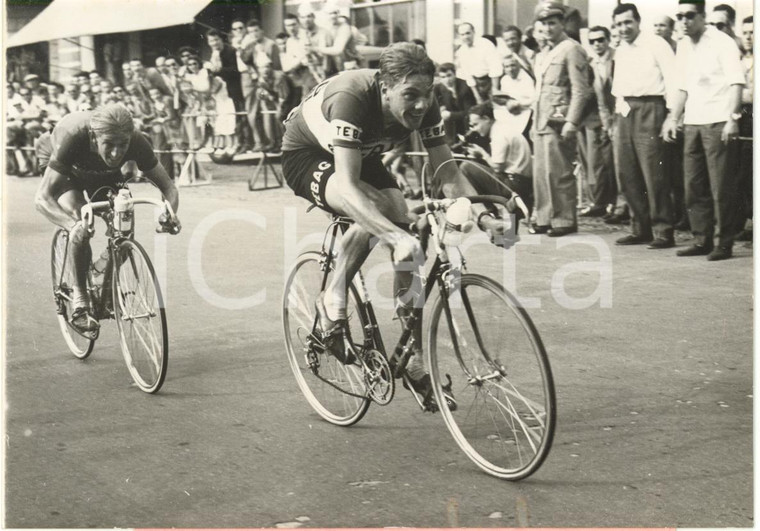 1956 PALLANZA CICLISMO Tour de Suisse - Rolf GRAF Wout WAGTMANS durante la gara