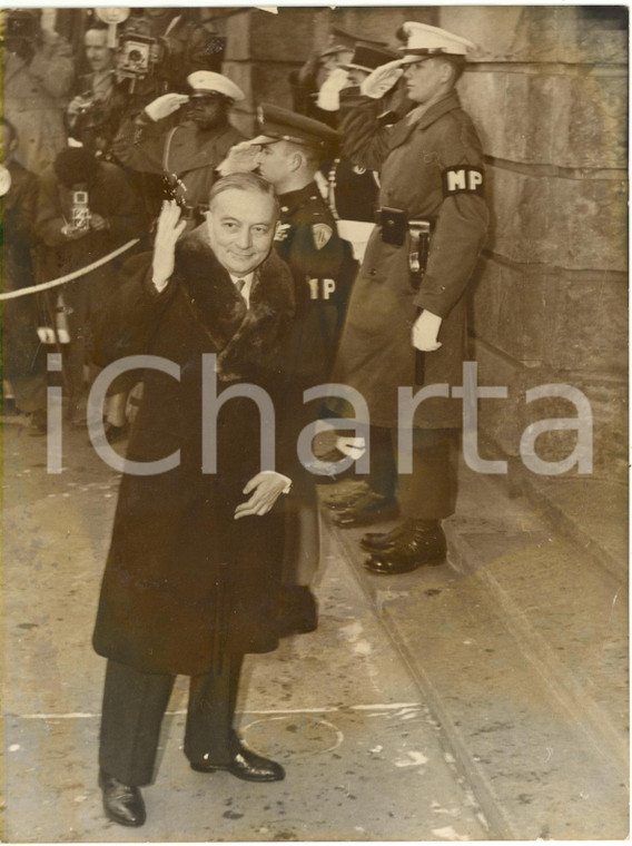 1954 BERLIN Four-power conference - Arrival of Georges BIDAULT *Photo 15x20